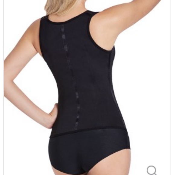 Curveez latex thermal 3 position hook vest - Picture 2 of 4